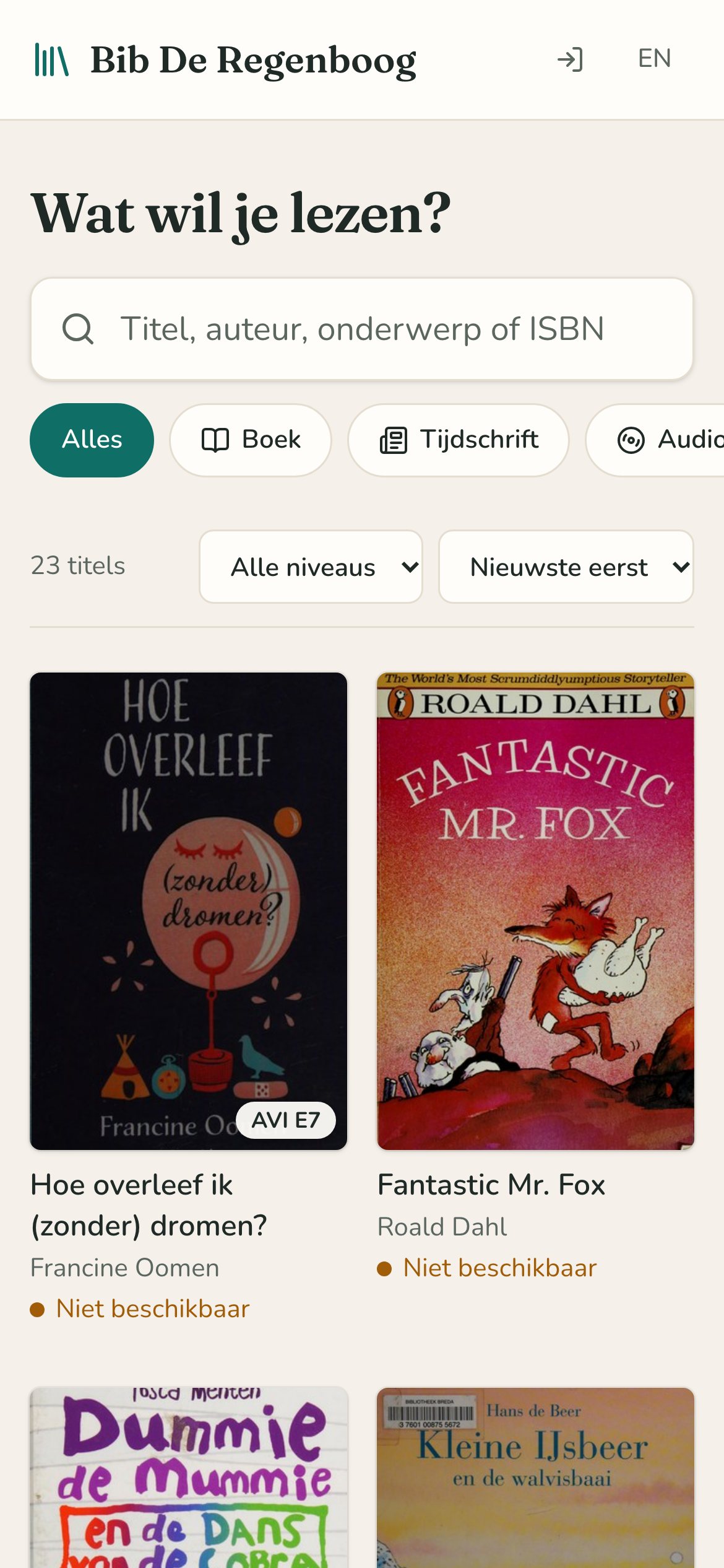 De catalogus op een smartphone, met de kaften van de boeken.